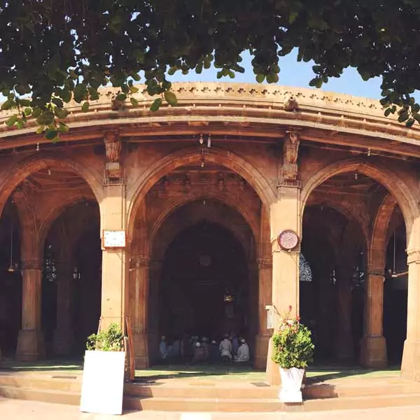 Find Arya Samaj Pandit Ji In ahmedabad